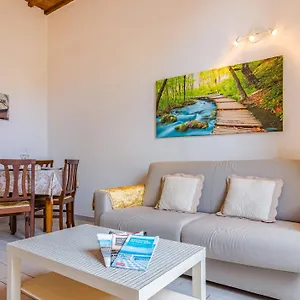 Casa Mya - Comodo Vicino Al Porto Appartamento